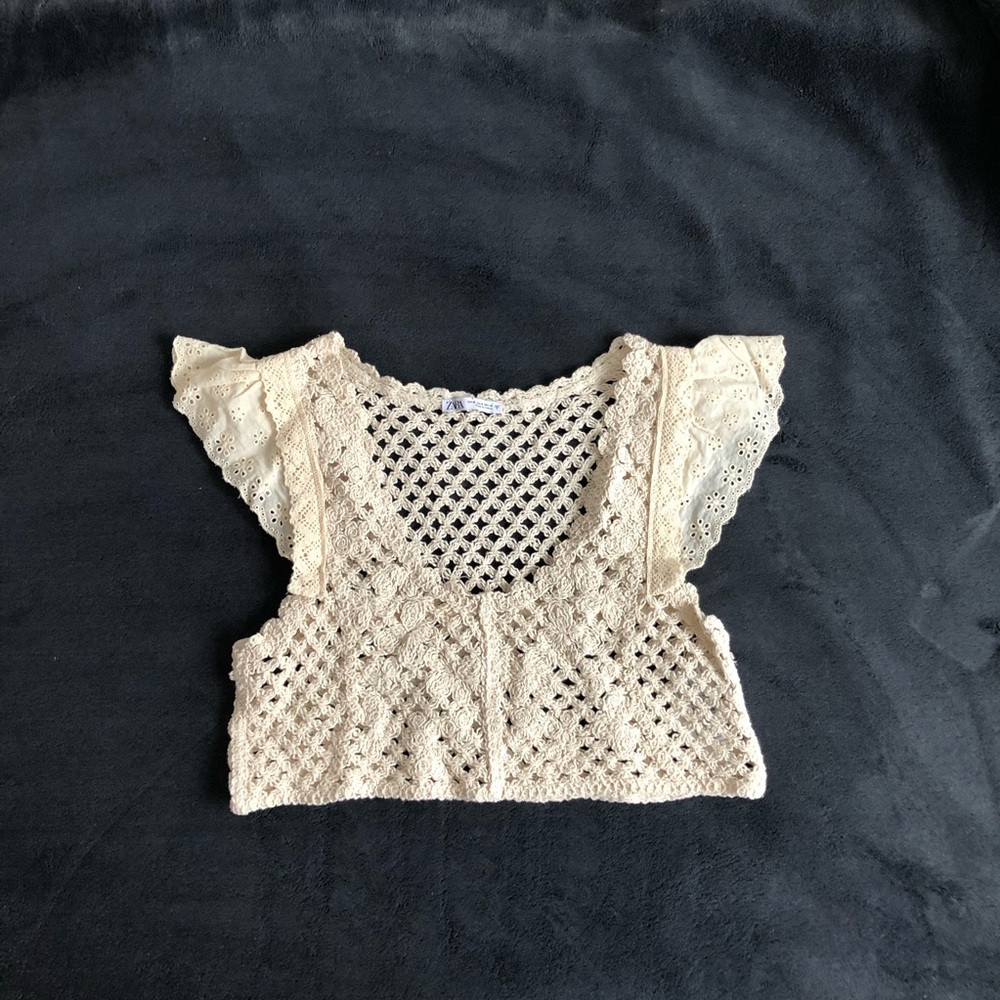 Zara Cream Crochet Flutter-Sleeve Crop Top